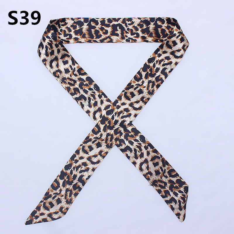47 Colors Brand Bandana Small  - Scarf Silk Square のレビューと価格