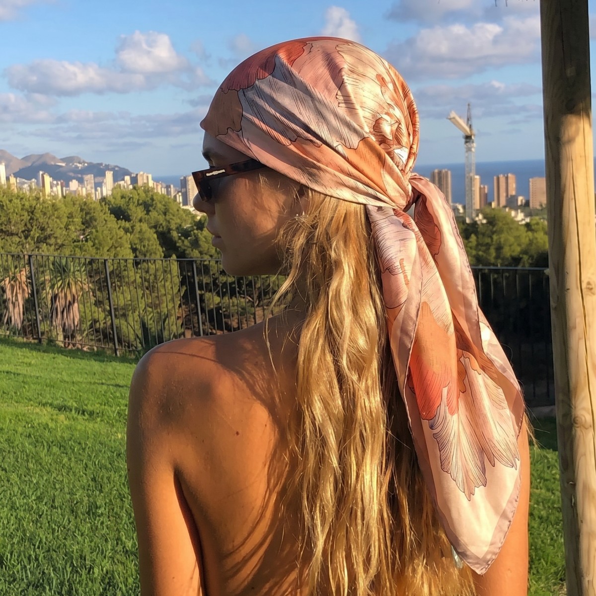 Women Silk Square Scarf Lady B - Pashmina Wrap Large のレビューと価格