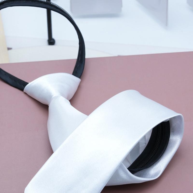 Fashionable Zippered Neck Tie  - Bow Tie Pre Tied のレビューと価格