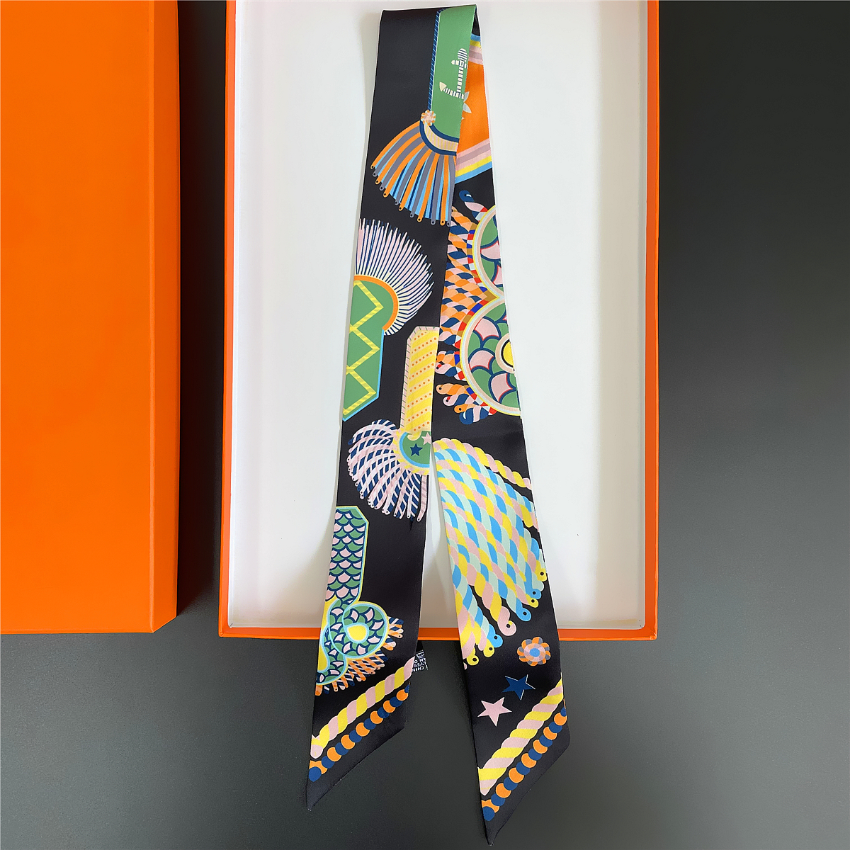 Brand Design Twill 100% Silk S - Scarf Silk Square のレビューと価格