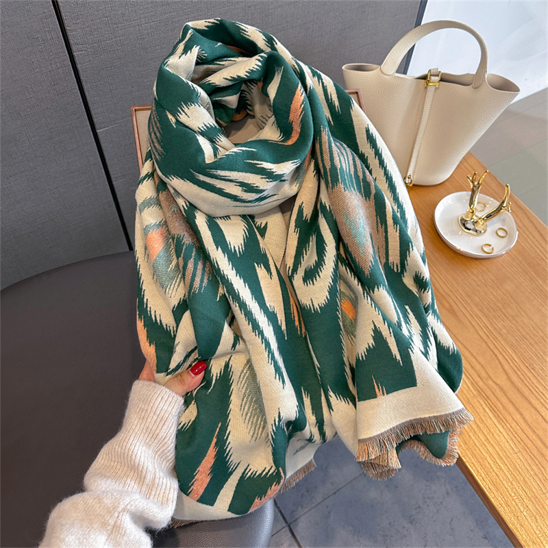 2025 Brand Warm Cashmere Ponch - Woven Scarf Blanket のレビューと価格