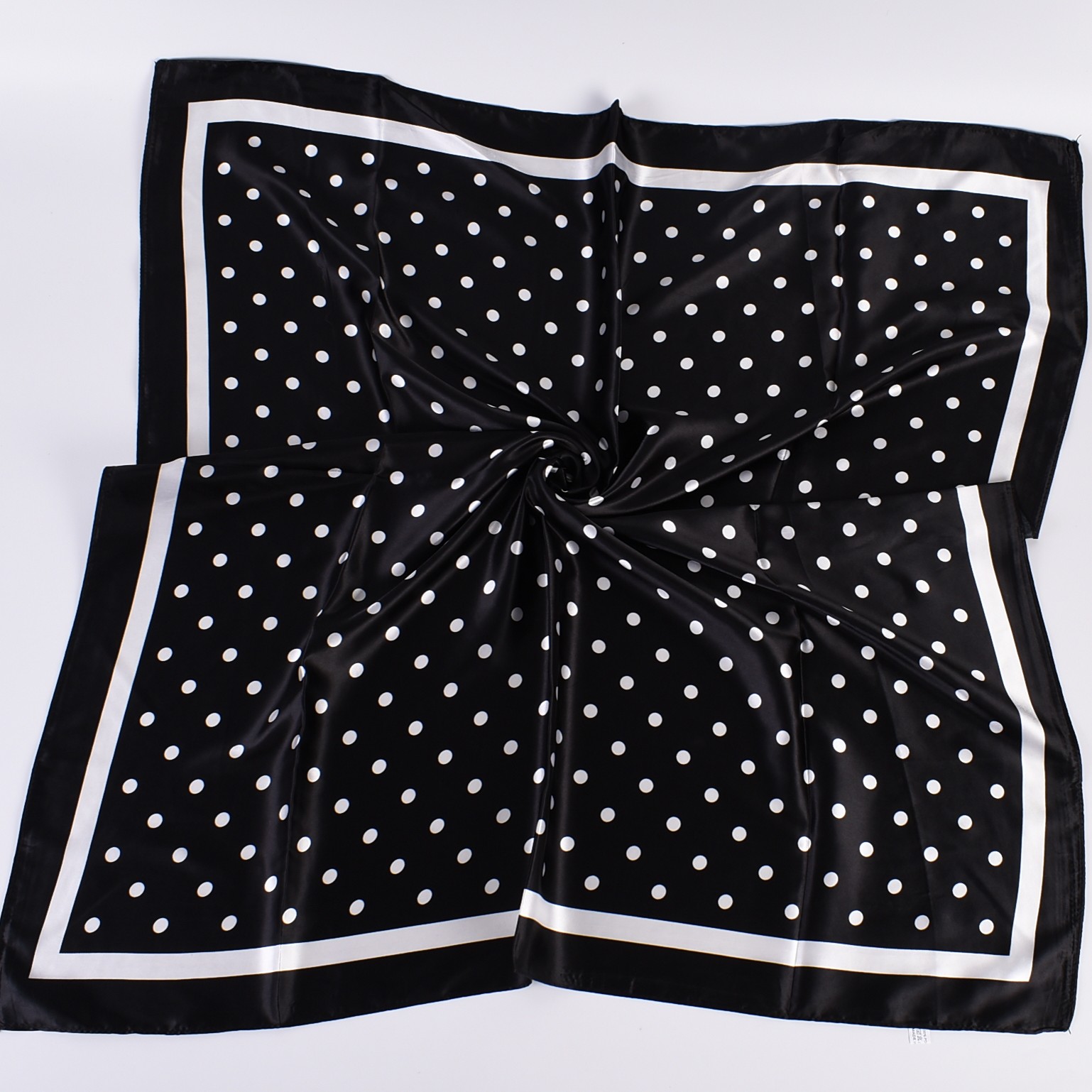 Summer new fashionable tempera - Scarf Silk Square のレビューと価格