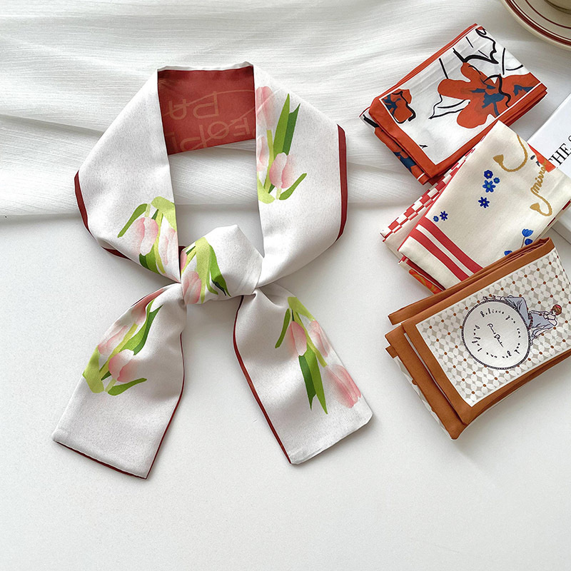 New luxury Brand Model Small S - Ascot Neck Scarf のレビューと価格
